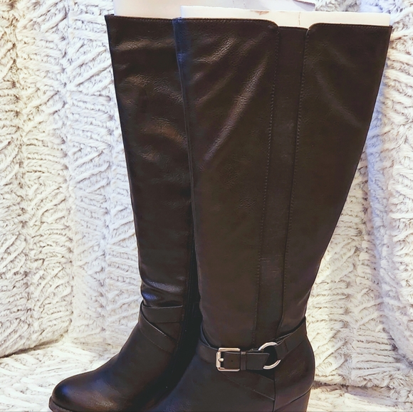 Soul Naturalizer Timber Black Women's US Size 8.5 Wide Calf Boot - Picture 2 of 5
